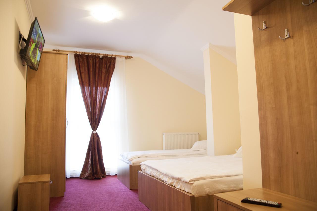 Cazare Fan Alba Iulia Bagian luar foto